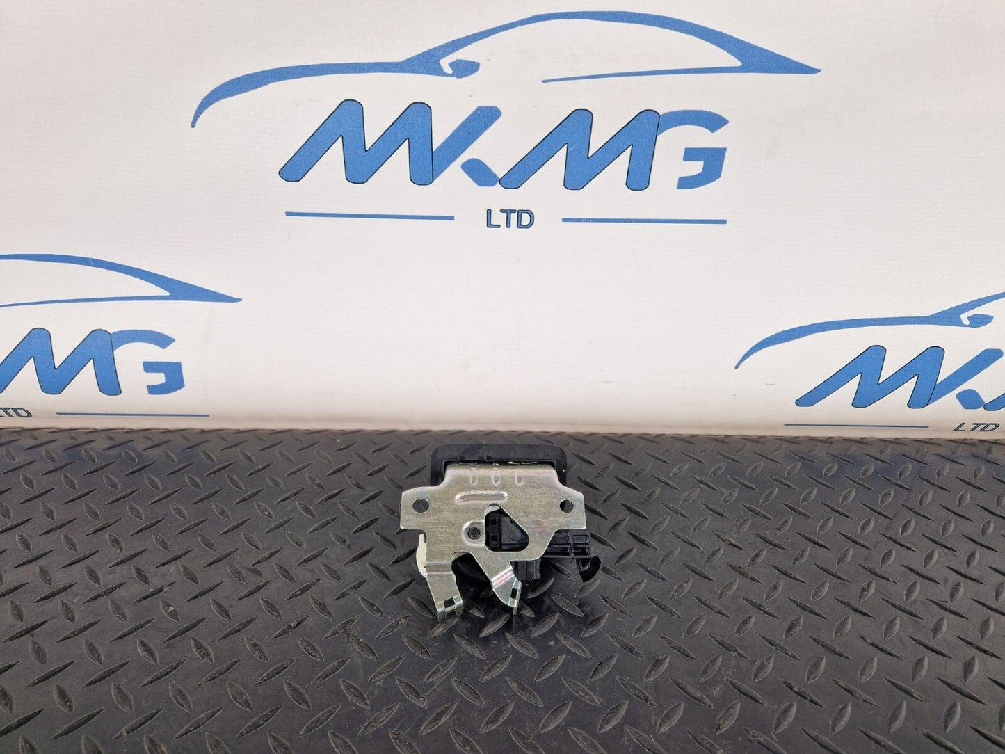 16-24 AUDI A5 F5 GENUINE BOOTLID / TAILGATE LOCK 8W0827503