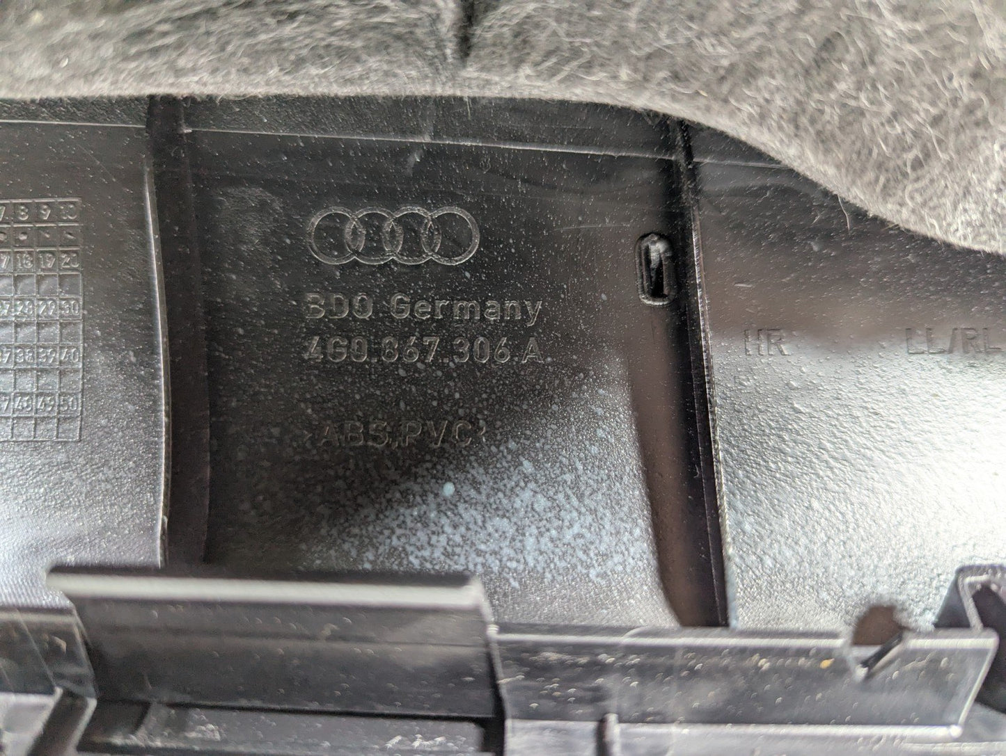 12-18 AUDI A6 C7 OEM REAR RIGHT SIDE O/S/R DOOR CARD PANEL 4G0867306A 4G0867222A