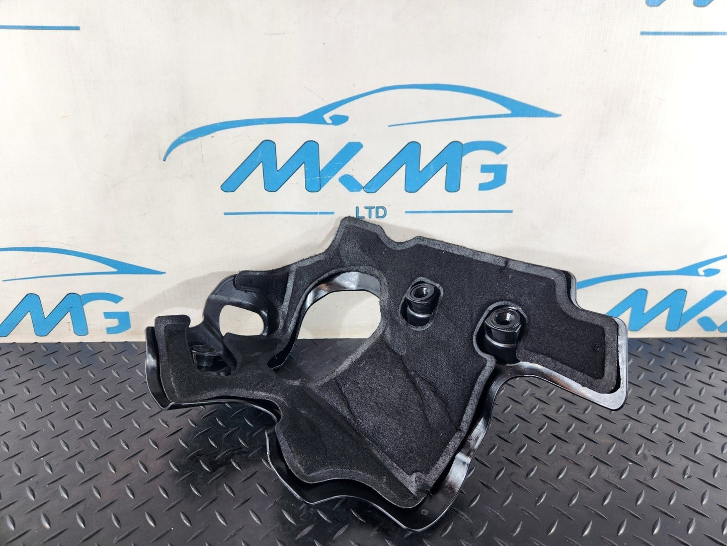 16-20 AUDI Q7 4M GENUINE LEFT N/S ENGINE INTAKE MANIFOLD COVER 4M0103925