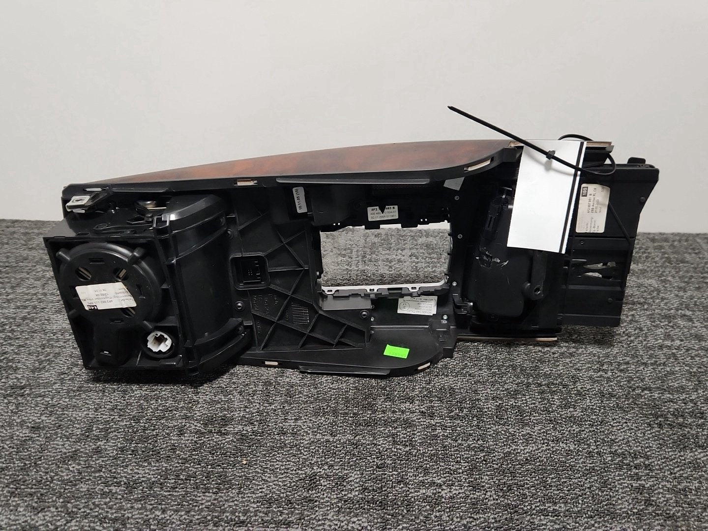 Audi A6 Quattro MK3 (4F) (C6) Estate Genuine Centre Console Unit 4F2713463B