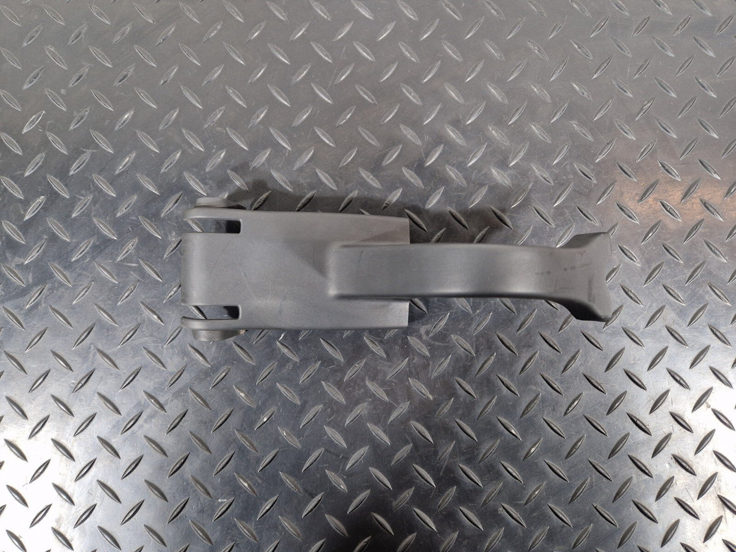 16-24 AUDI A5 F5 GENUINE SPLIT SEAT BACKREST COVER CAP 8W7886197A