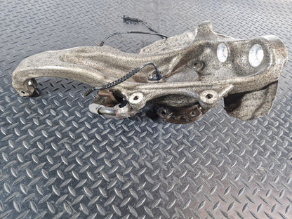 11-18 BMW 6 SERIES F13 FRONT LEFT N/S WHEEL CARRIER HUB 6775769