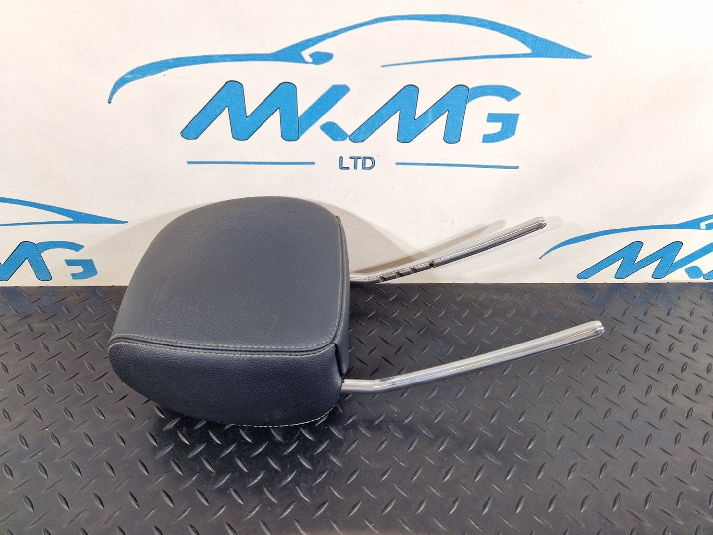 18-ON MERCEDES BENZ A CLASS W177 GENUINE FRONT SEAT HEADREST FITS LEFT & RIGHT