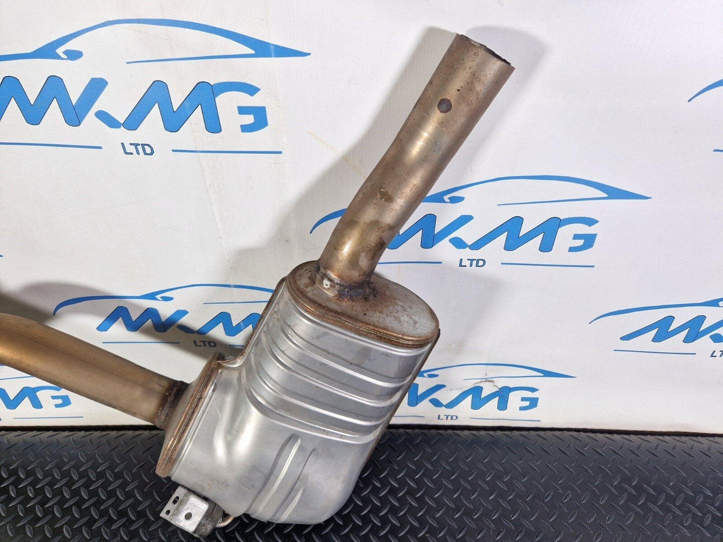 16-24 AUDI A5 F5 COUPE OEM GENUINE REAR EXHAUST MUFFLER SILENCER 8W0253411Q
