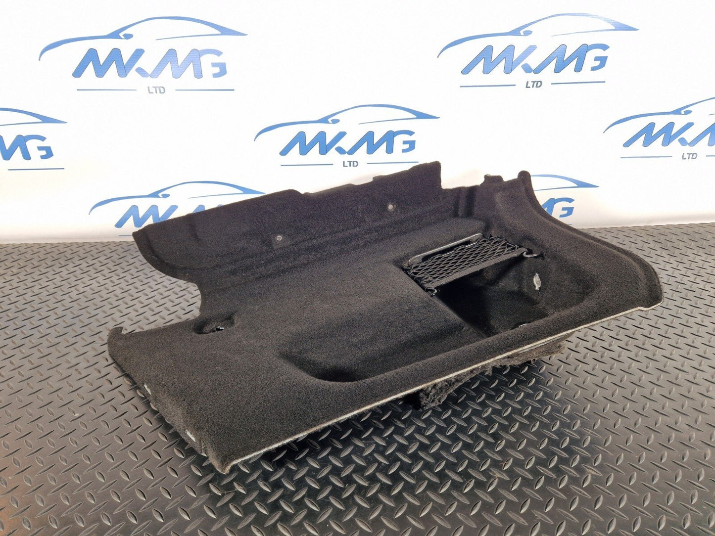 19-ON MERCEDES BENZ B CLASS W247 REAR LEFT BOOT LOAD COMPARTMENT PANEL TRIM