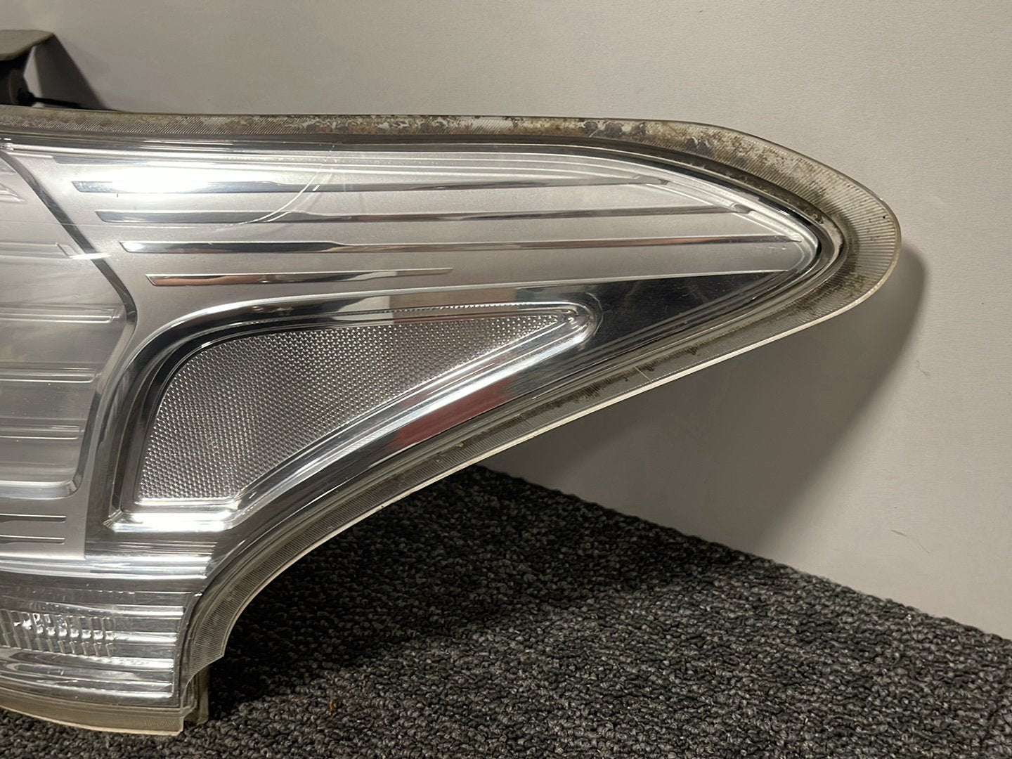 2015 Mitsubishi Outlander MK3 Genuine Rear Right O/S Outer Tail Light 8330A790