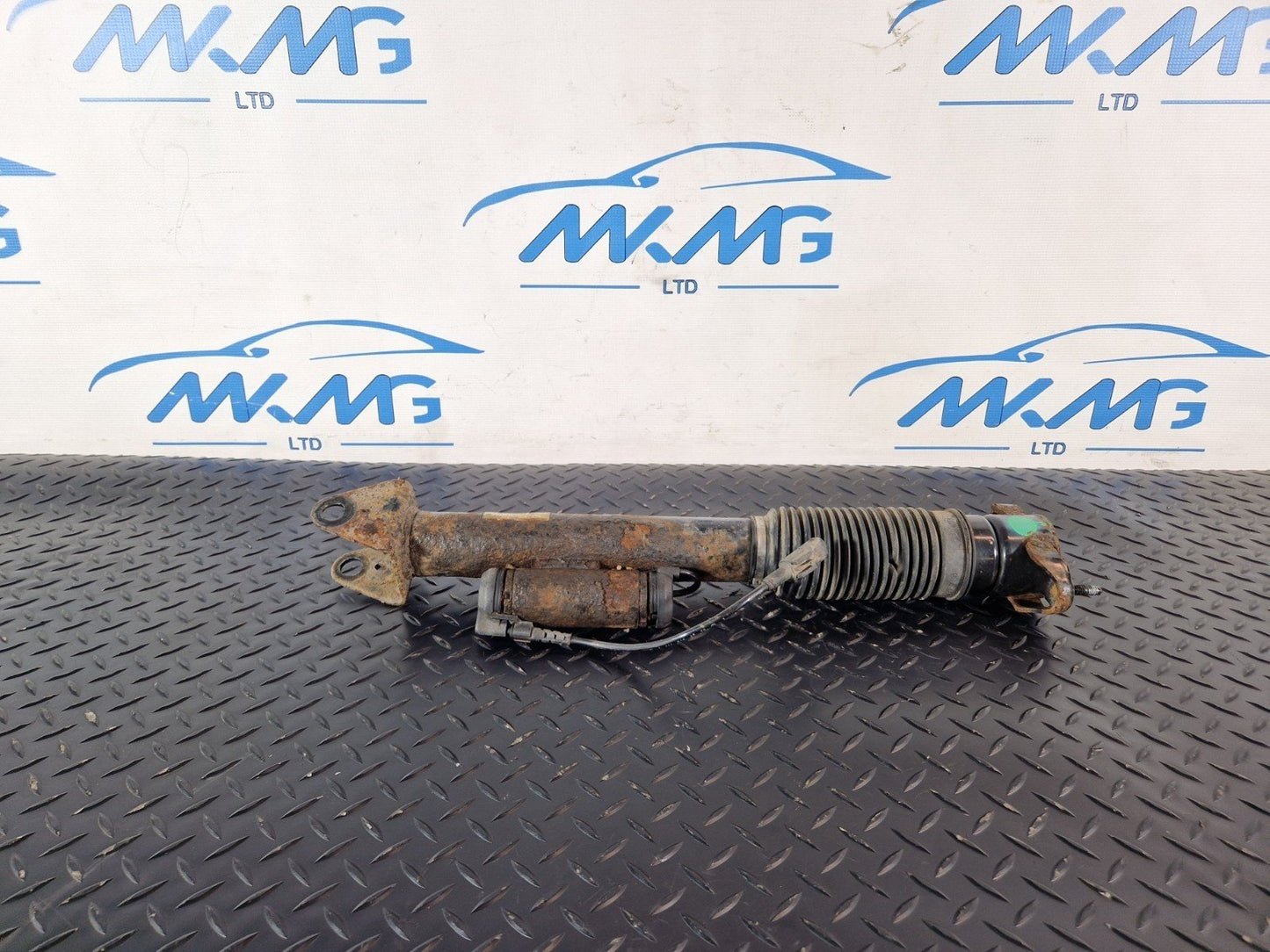16-19 MERCEDES BENZ GLE W166 REAR SHOCK ABSORBER FITS LEFT & RIGHT A1663261300