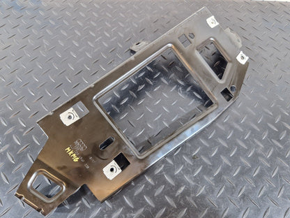 10-15 AUDI Q7 4L OEM REAR RIGHT O/S AMPLIFIER HOLDER MOUNT BRACKET 4L0035464F