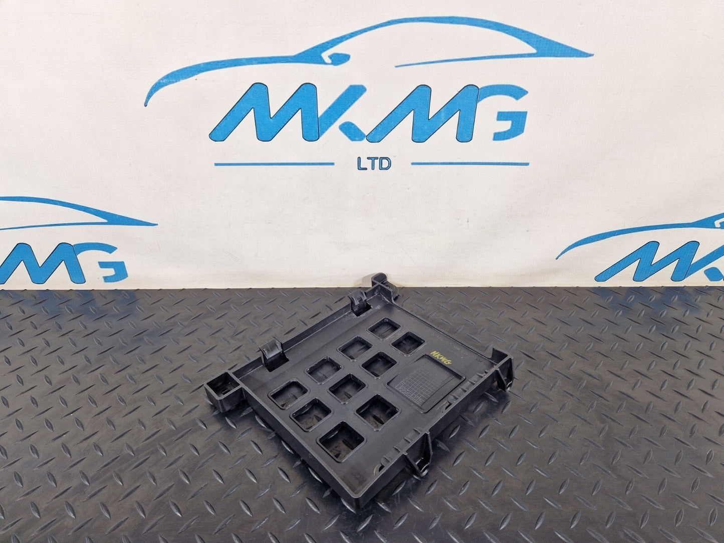 AUDI A8 4H ENGINE CONTROL UNIT BRACKET MOUNT HOLDER 4H0906330E
