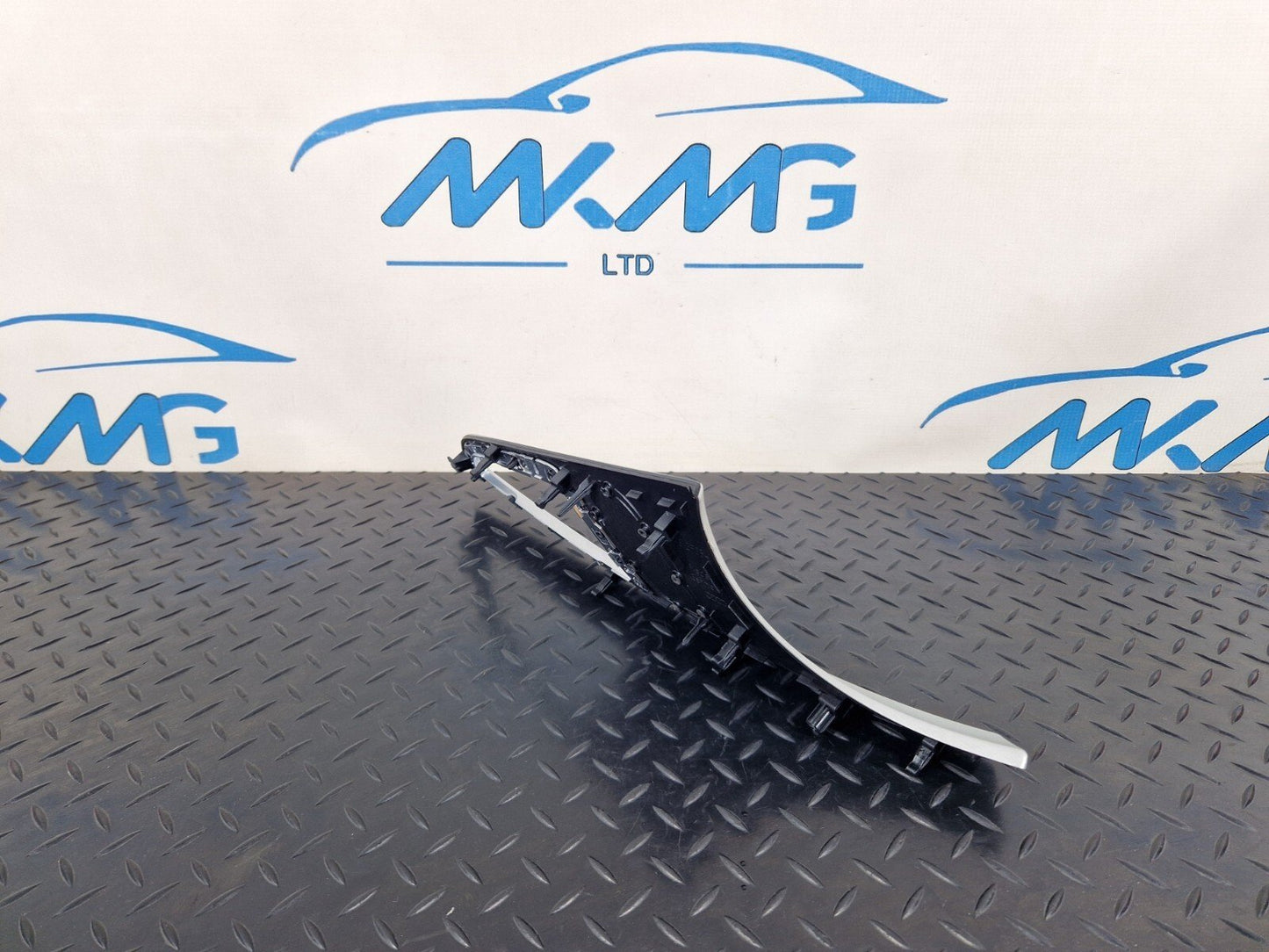 10-18 AUDI A7 4G S-LINE INTERIOR DOOR TRIM FRONT LEFT PASSENGER SIDE 4G8867409