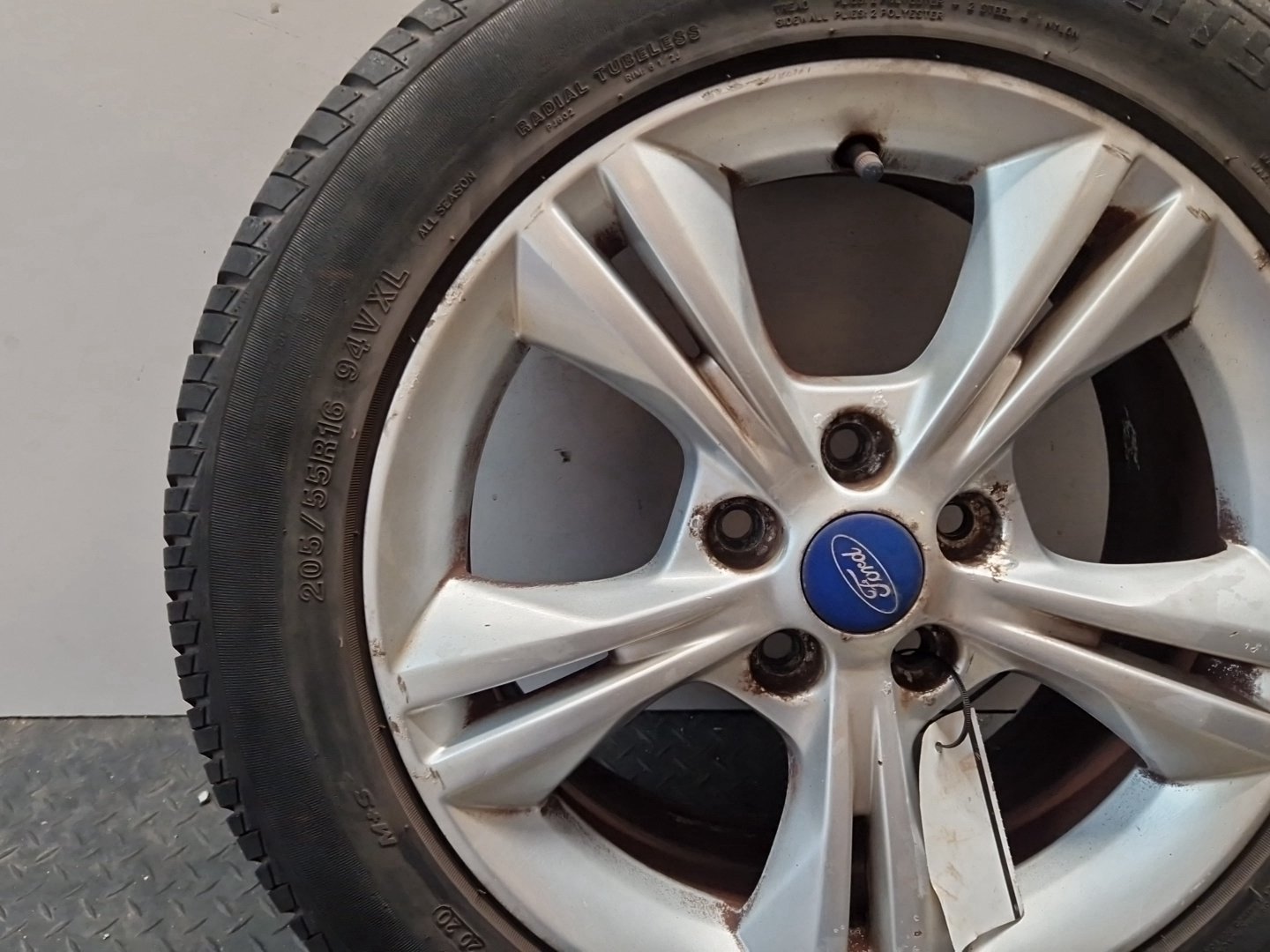 Ford Focus MK3 16" Alloy Wheel with Tyre 205/55/16 ~6mm CM5C-1007-AXA