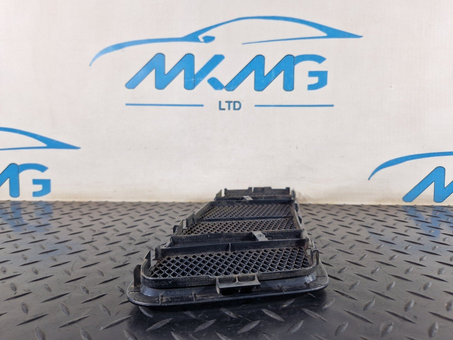 Mercedes-Benz Unknown Part Type A1668800105