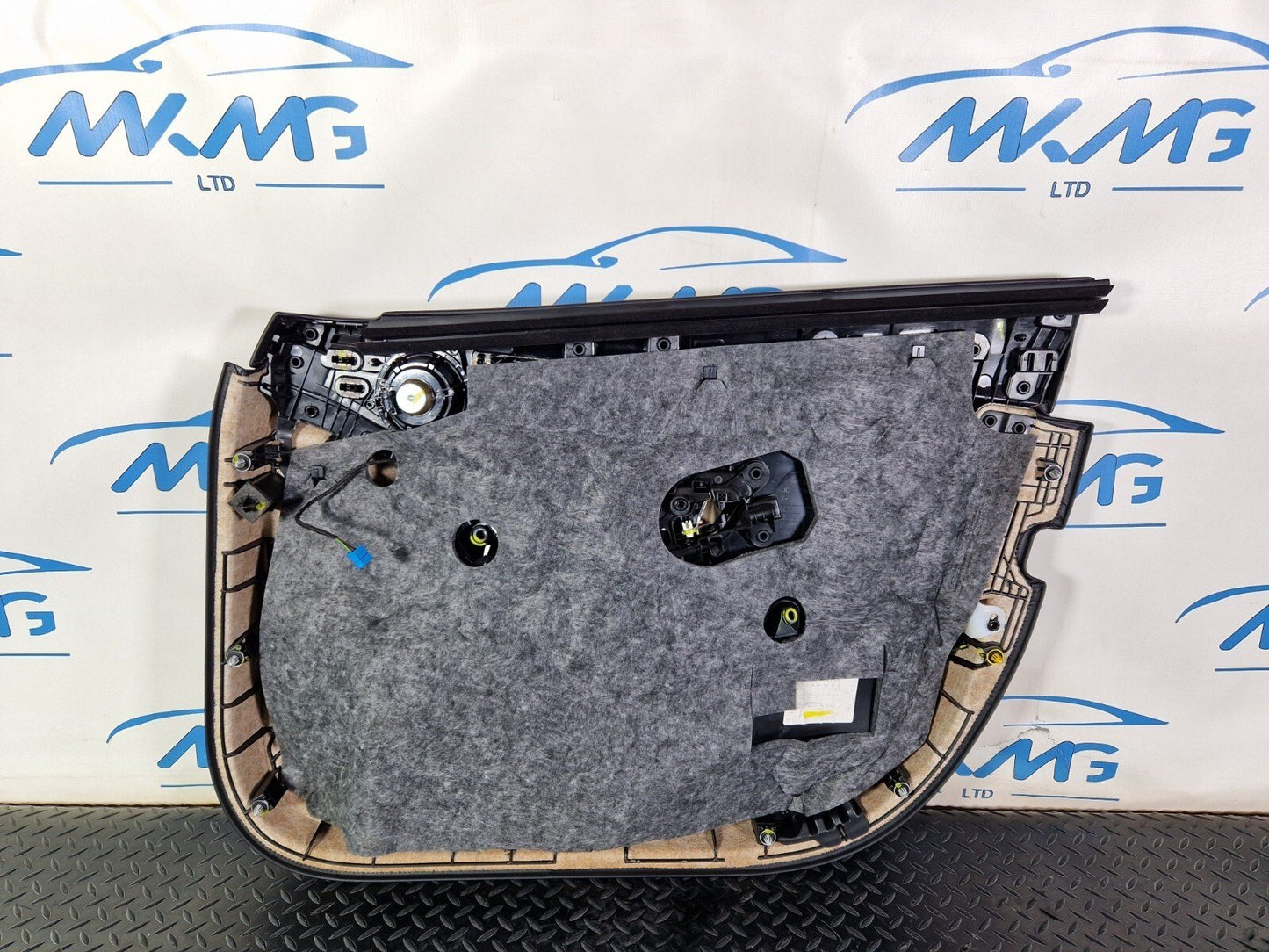 14-21 MERCEDES BENZ C200 W205 FRONT PASSENGER SIDE DOOR CARD BLACK LEATHER