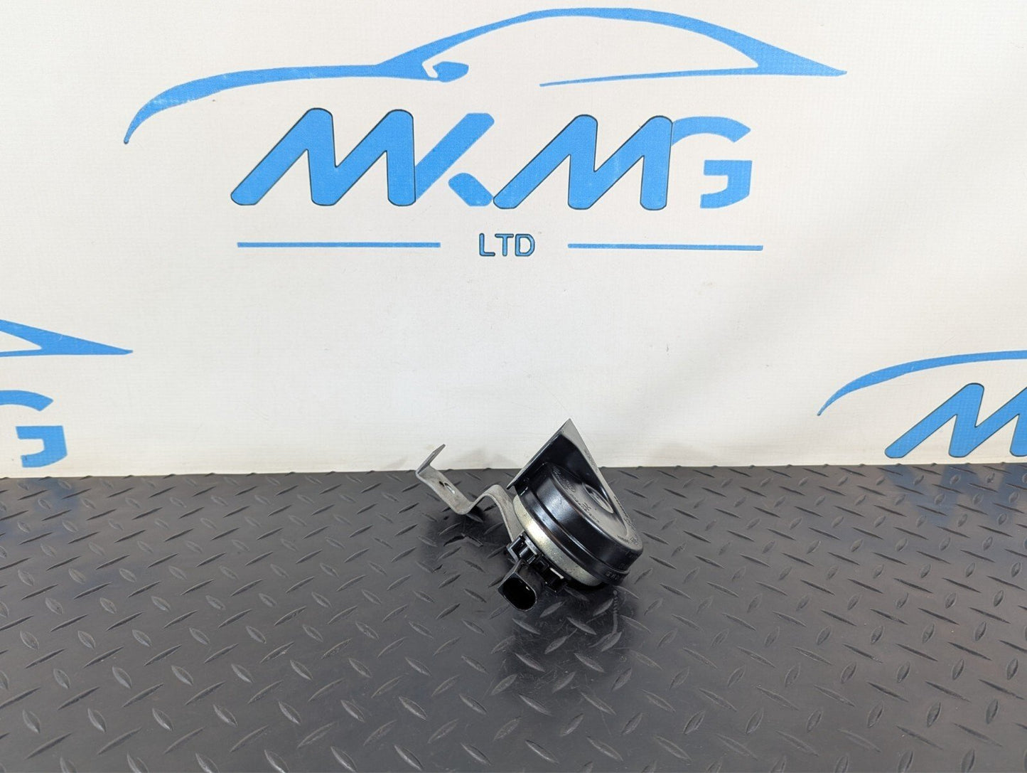 16-22 BMW X1 F48 GENUINE OEM ALARM SIREN HORN SIGNAL HIGH TONE & MOUNT 7410918