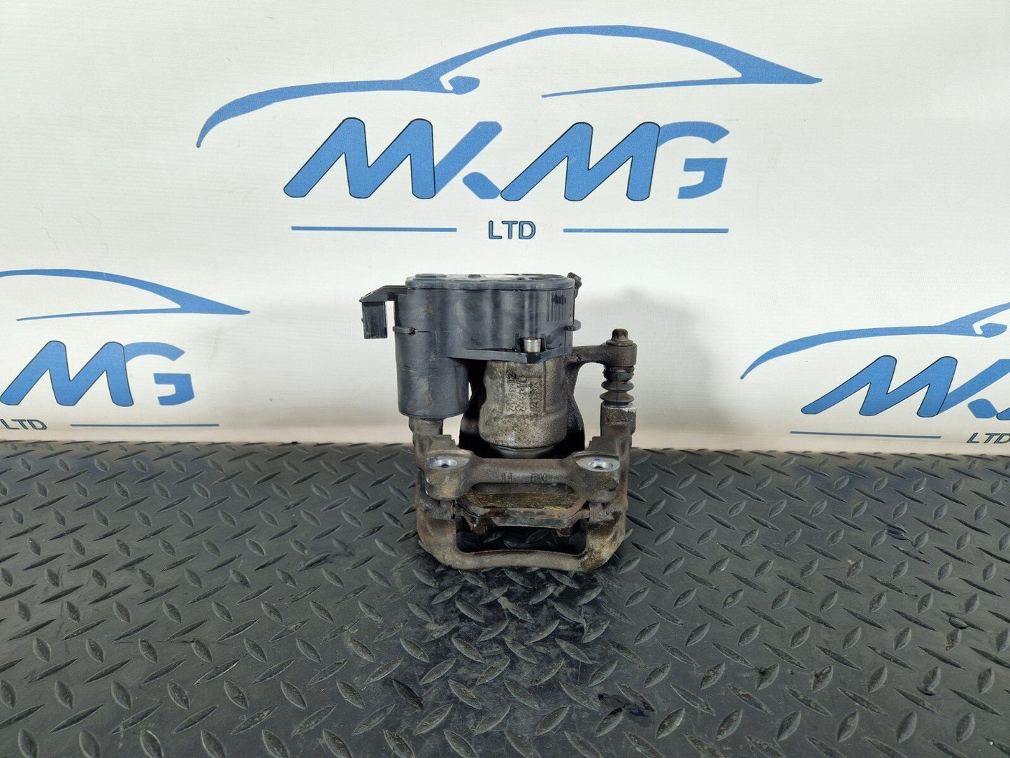 18-ON MERCEDES A CLASS W177 GENUINE BRAKE CALIPER REAR RIGHT SIDE A2474230298