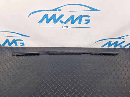 16-19 AUDI A4 B9 OEM FRONT RADIATOR LOVER CENTER RUBBER SEALING STRIP 8K0121331A