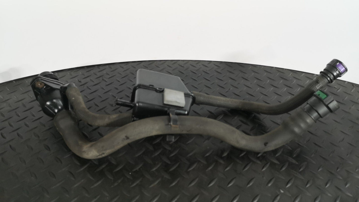 16-19 AUDI A4 B9 S-LINE GENUINE 2.0TDI ADBLUE TANK FILLING HOSES 8W0131963A