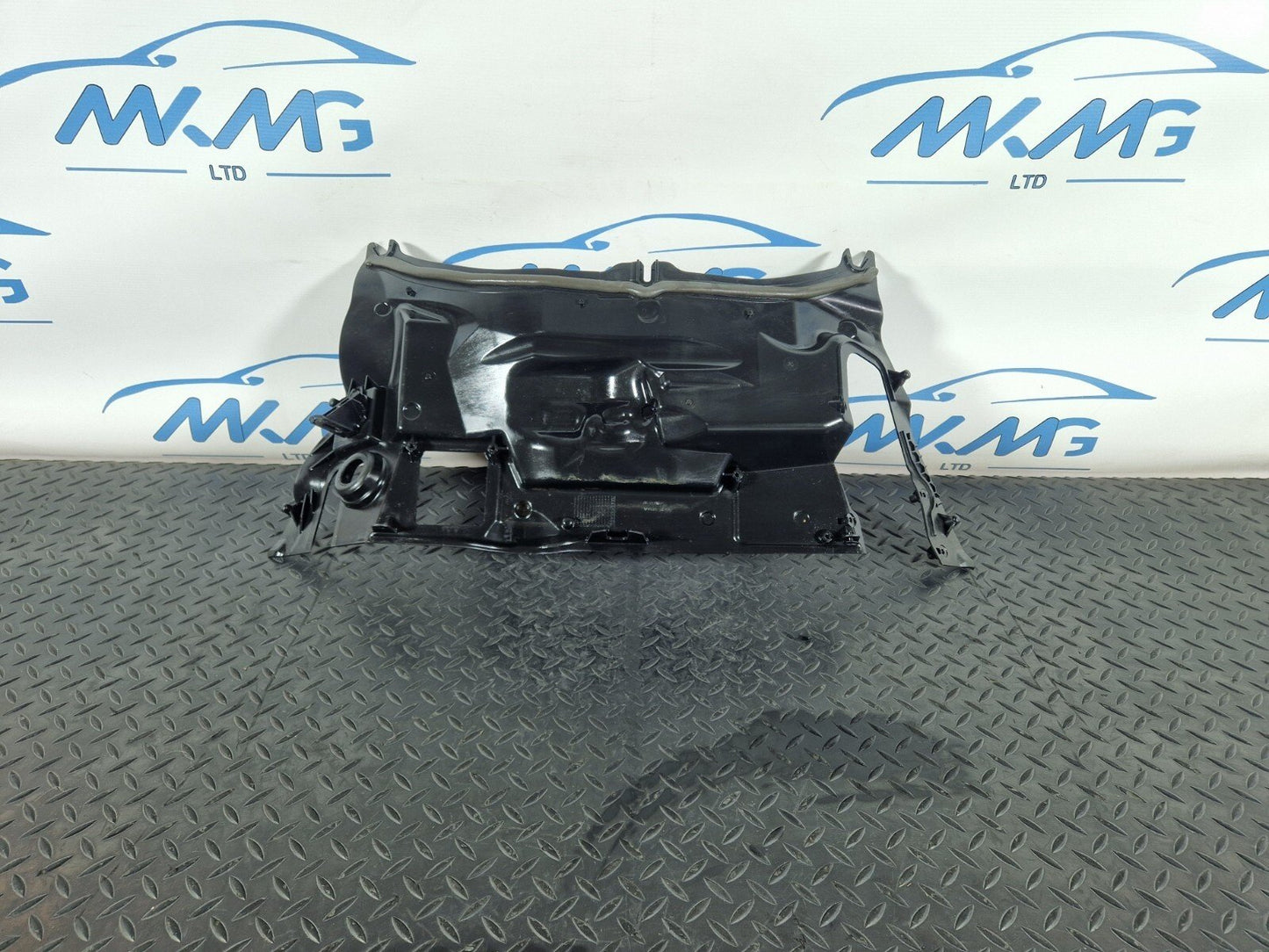 14-21 MERCEDES BENZ C300h W205 OEM FRONT END CENTER ASSEMBLY A2056206601