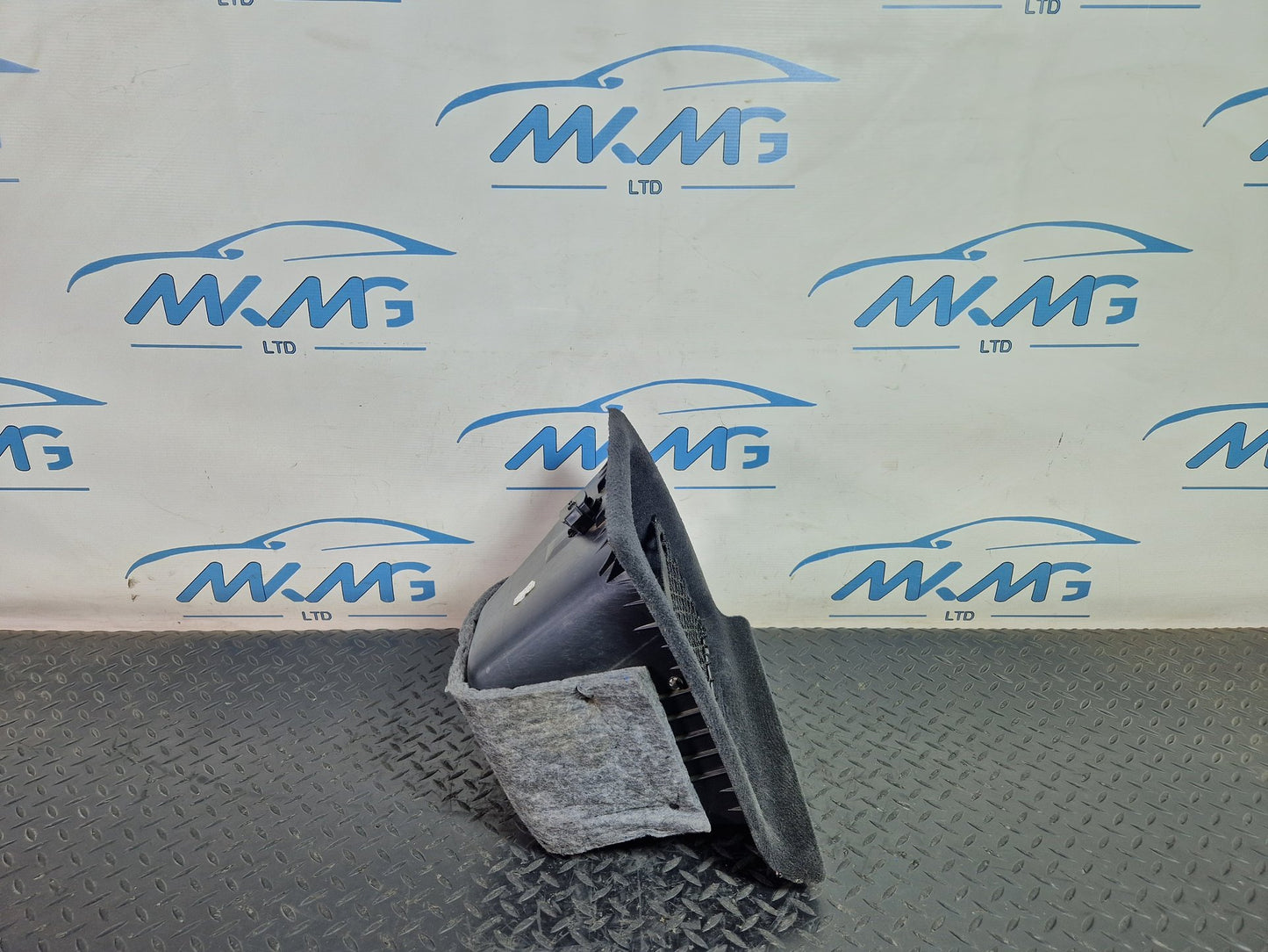 2016 Audi A6 Allroad C7 Right O/S Boot Compartment Side Panel 4G9863990