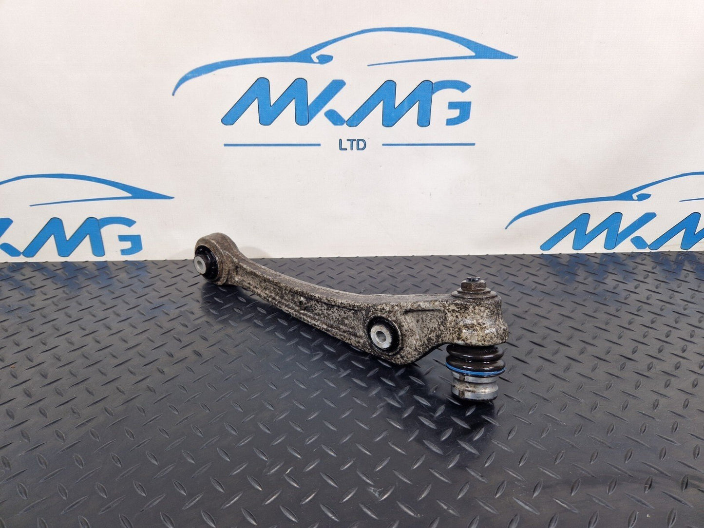 12-18 AUDI A6 C7 GENUINE FRONT RIGHT CONTROL ARM 8K0407156C