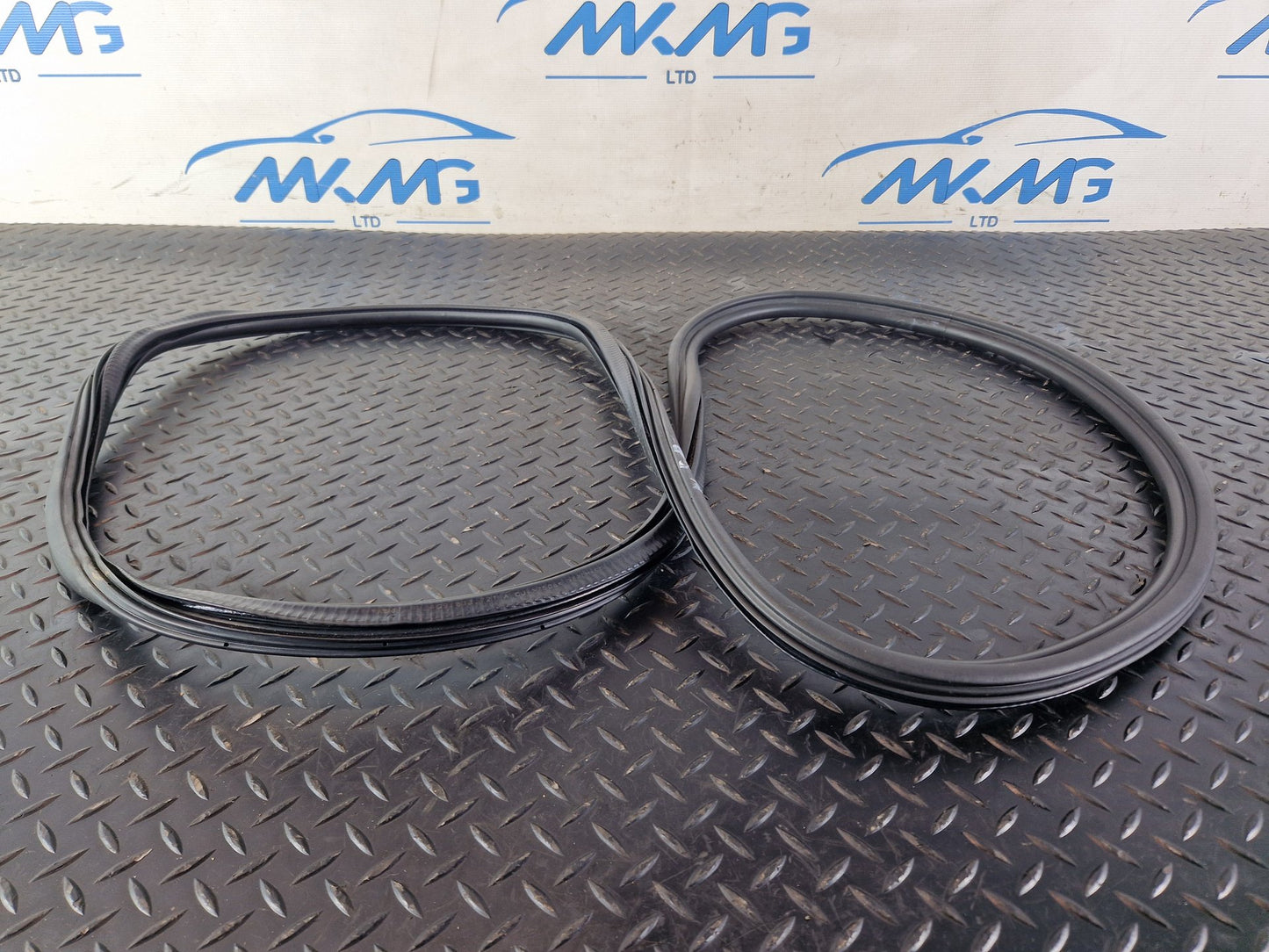Audi A6 Allroad C7 Left Side N/S Rear Door Rubber Seal 4G9839911A