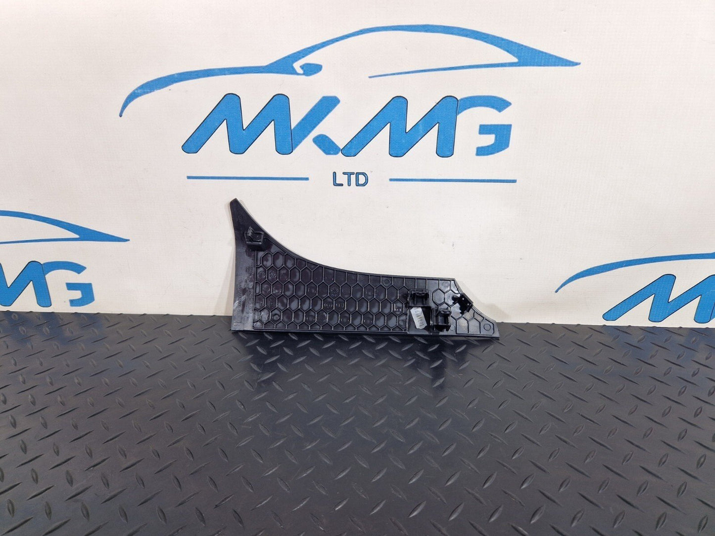 18ON MERCEDES SPRINTER W907 W910 DASHBOARD COVER LEFT N/S LOWER TRIM A9106803000