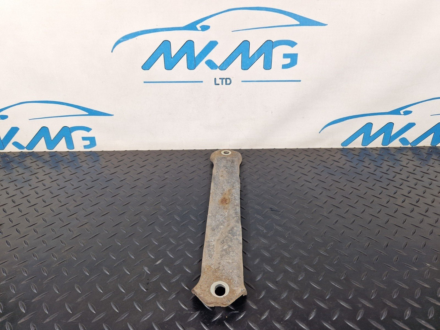 16-22 BMW X1 F48 GENUINE REAR AXLE CROSS BRACE 6858416