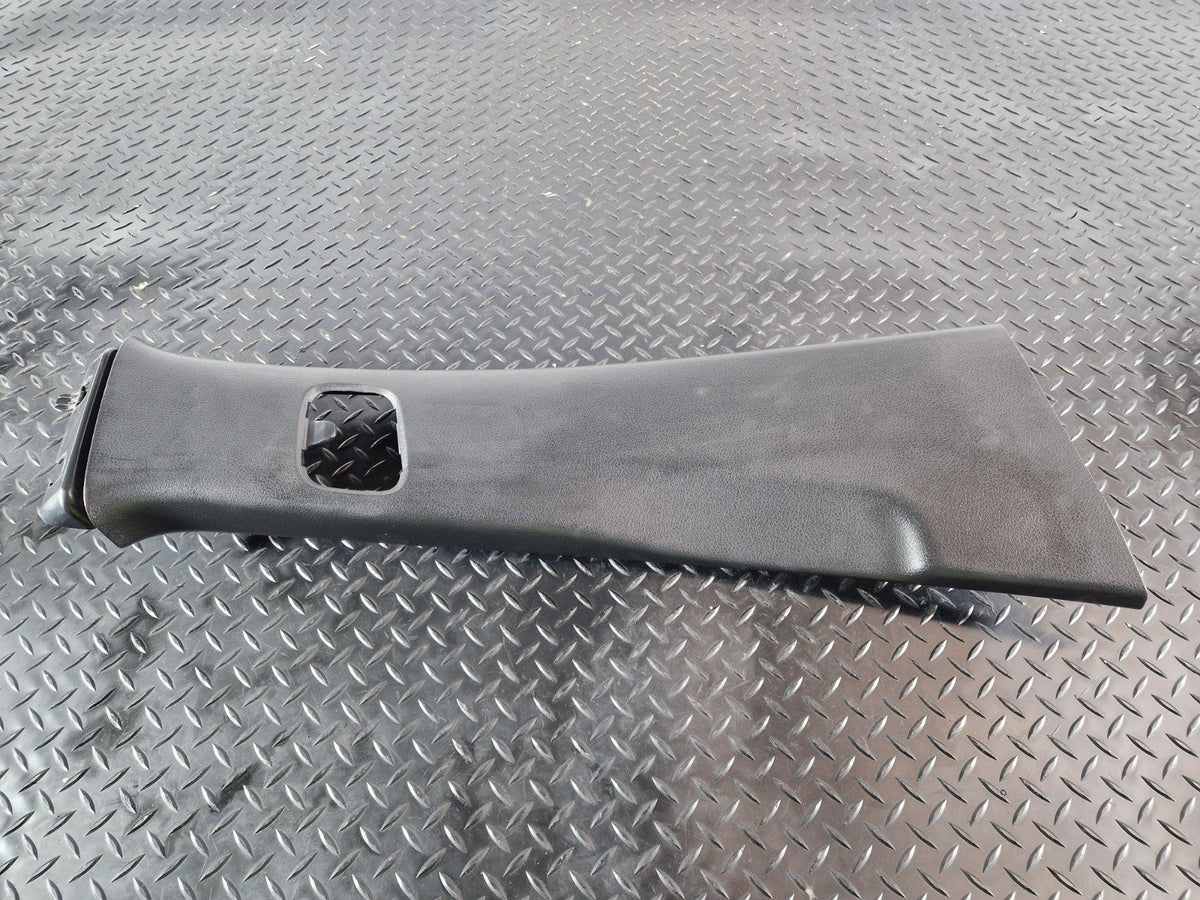 19-ON MERCEDES BENZ B CLASS W247 OEM RIGHT O/S B PILLAR TRIM A2476900400