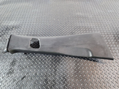 19-ON MERCEDES BENZ B CLASS W247 OEM RIGHT O/S B PILLAR TRIM A2476900400