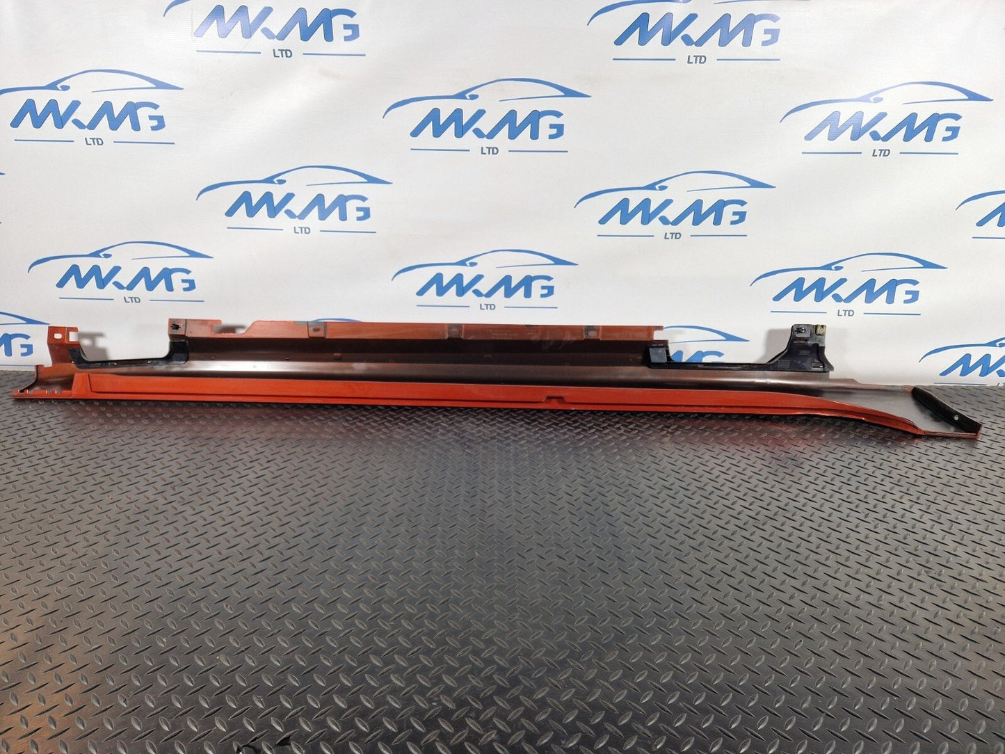 14-21 BMW 2 SERIES GRAN TOURER F45 F46 LEFT SIDE SKIRT IN ORANGE C1X 7318851