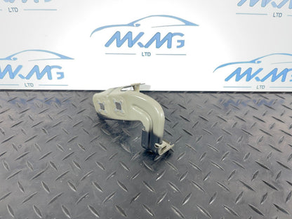12-18 BMW F30 F31 F35 GENUINE  Left fender wing mounting bracket 7235821
