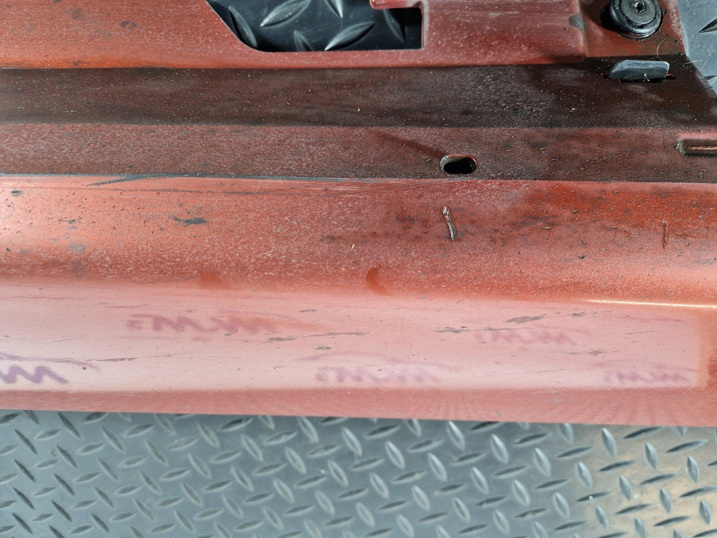 14-21 BMW 2 SERIES GRAN TOURER F45 F46 LEFT SIDE SKIRT IN ORANGE C1X 7318851