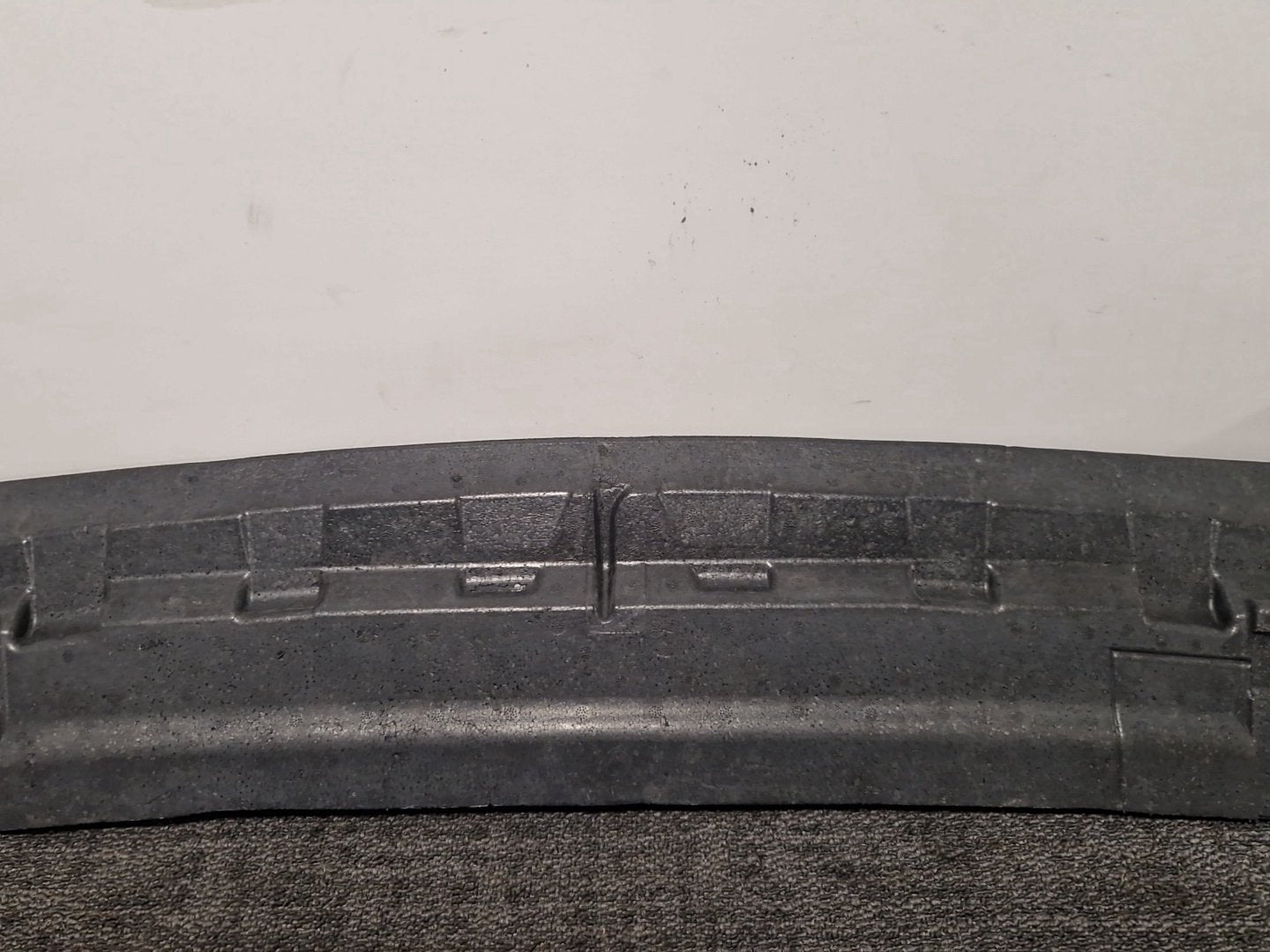 Audi Q7 4L Genuine Front Bumper Impact Foam Insert Shock Absorber 4L0807550E
