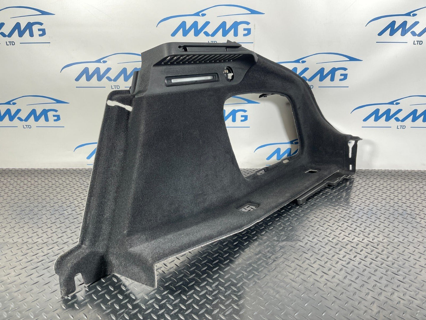 16-23 AUDI A5 F5 SPORTBACK S-LINE BOOT COMPARTMENT PANEL RIGHT 8W8863880D