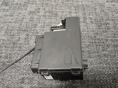 Vauxhall Meriva MK2 (B) (4470) MPV Genuine Battery Fuse Box 13354391