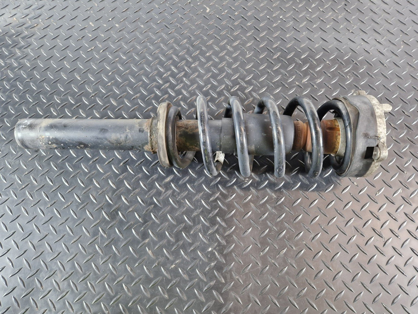 16-20 AUDI Q7 4M OEM FRONT SHOCK ABSORBER FITS LEFT OR RIGHT SIDE 4M0413031T