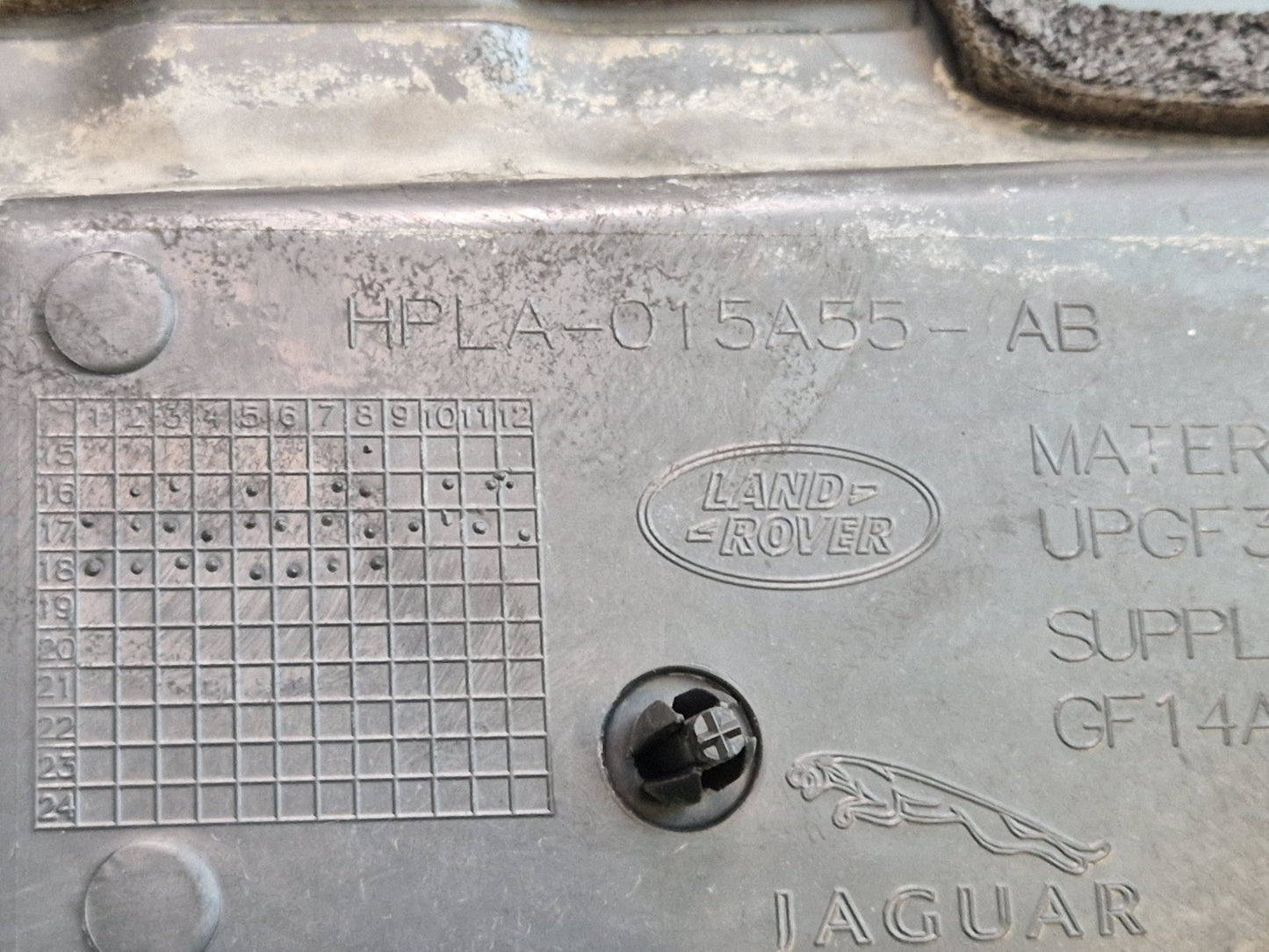 17-ON LAND ROVER DISCOVERY L462 SPORT ENGINE HEAT PROTECTION COVER HPLA015A55AB