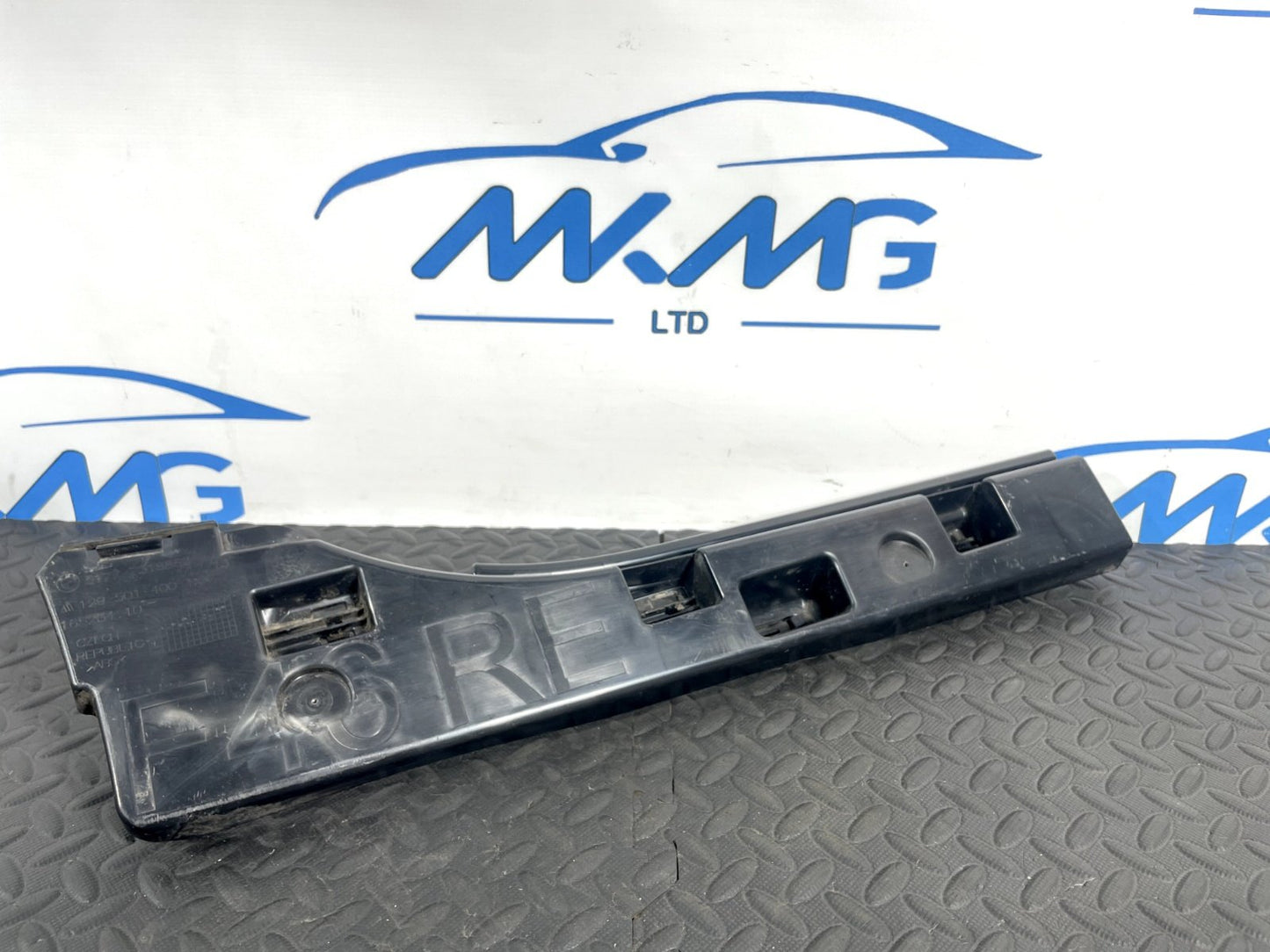14-21 BMW 2 SERIES GRAN TOURER GENUINE F46 REAR RIGHT SIDE SKIRT BRACKET 7318862