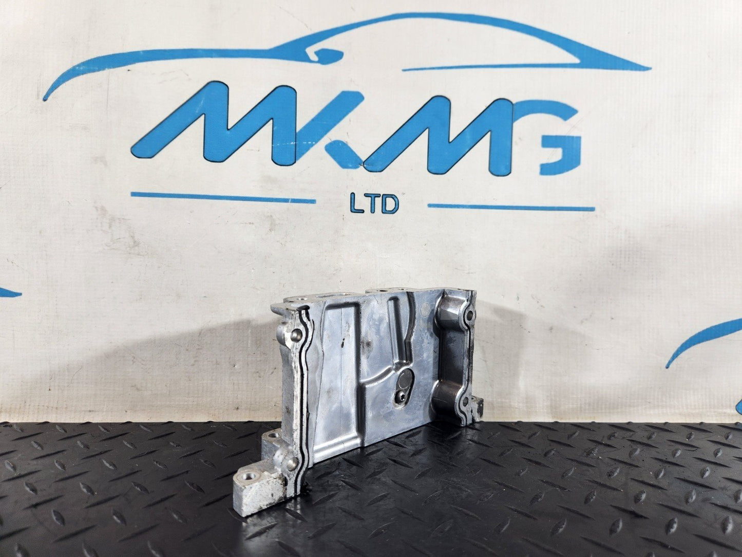 16-20 AUDI Q7 4M CRTC 3.0 TDI DIESEL  CYLINDER HEAD END PLATE 059109122AA