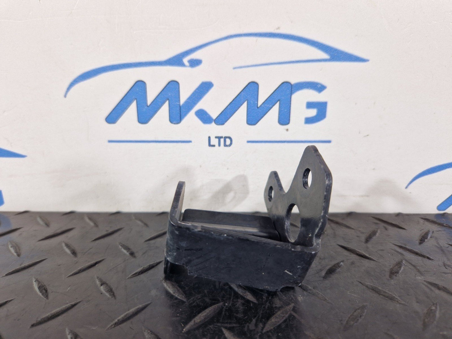 Mercedes-Benz Unknown Part Type A1668870031