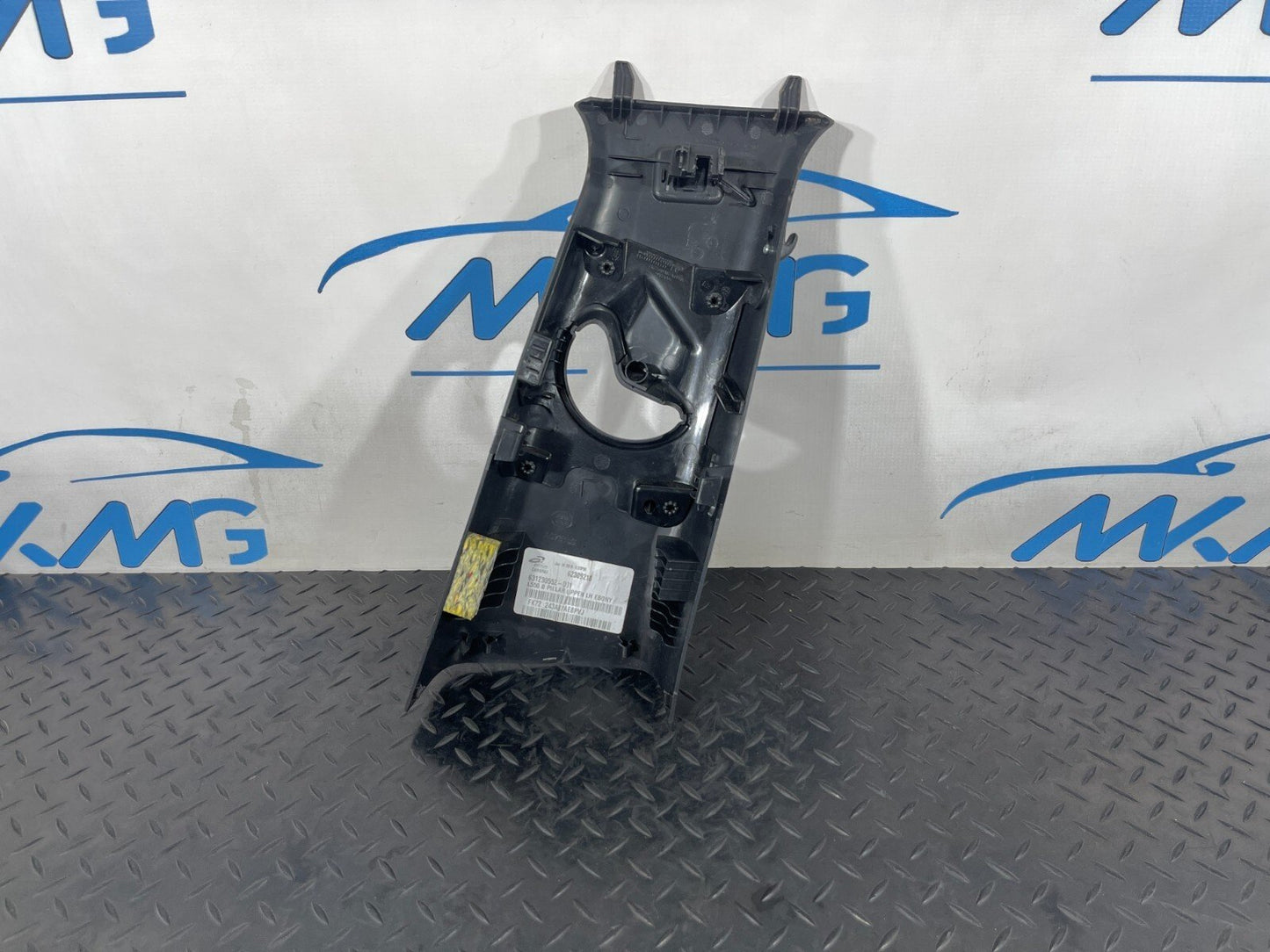 LAND ROVER DISCOVERY SPORT L550 2020 LEFT SIDE B-PILLAR TRIM FK72243A87AE8PVJ