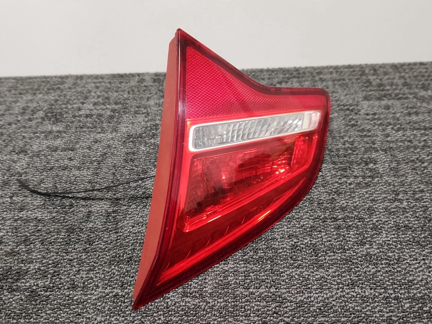 2011 Vauxhall Meriva MK2 (B)(4470) Genuine Rear Right OS Driver Inner Tail Light