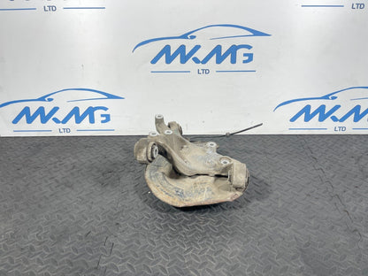 12-18 MERCEDES A B CLA W176 W246 C117 GENUINE REAR RIGHT SIDE WHEEL HUB A2460406
