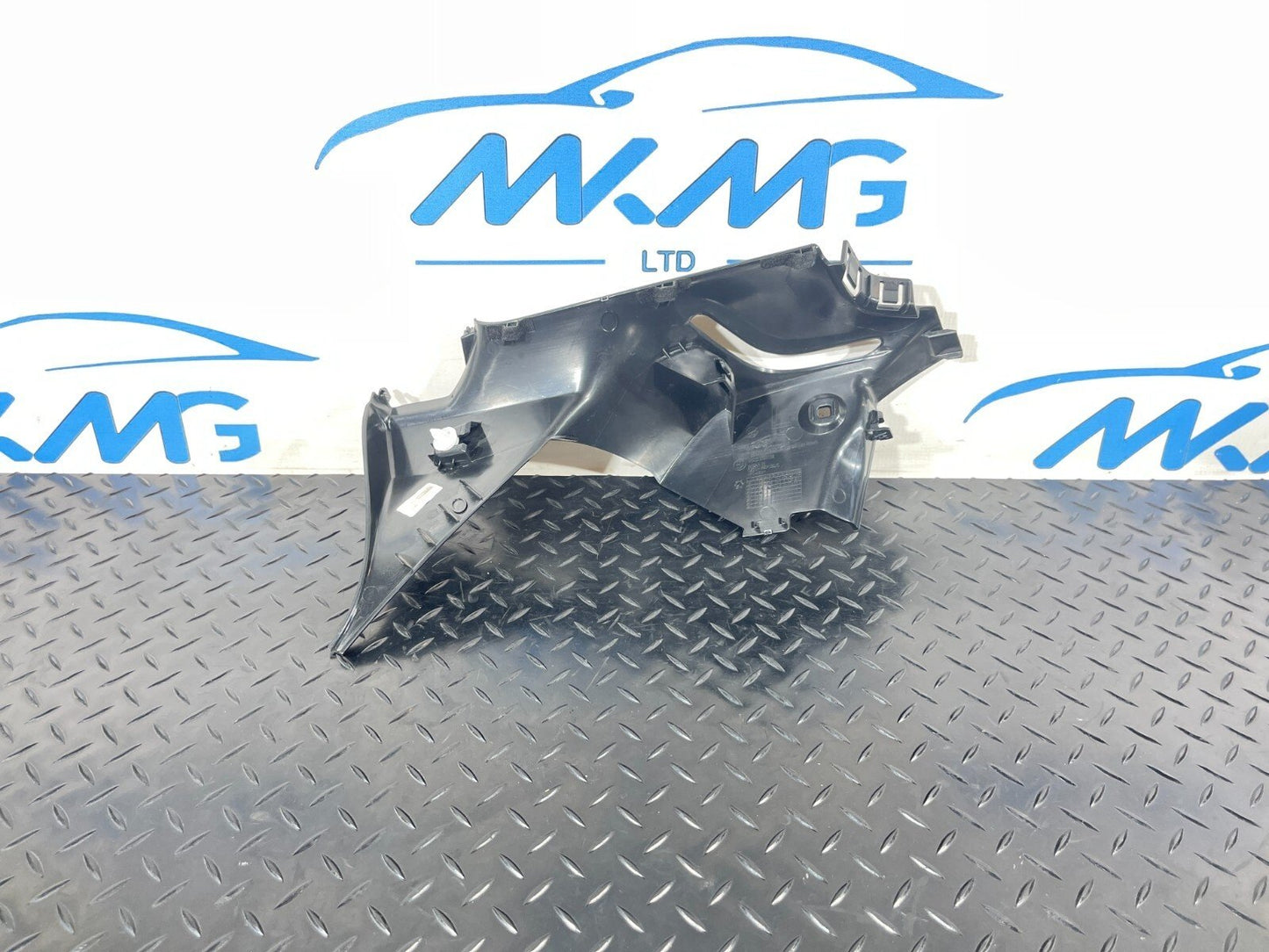 BMW 2 SERIES REAR SEAT BELT TRIM PASSENGER SIDE C PILLAR TRIM 7475573 F44