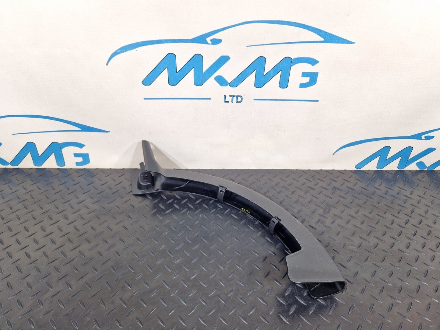 14-21 MERCEDES C250D W205 TRUNK LID HINGE COVER FINISH RIGHT SIDE A2058210189