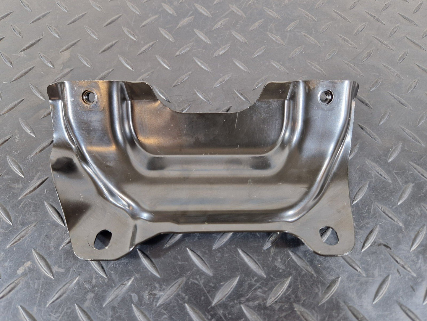 10-15 AUDI Q7 4L LEFT N/S ROOF PANEL CONNECTING PLATE BRACKET MOUNT 4L0810497C