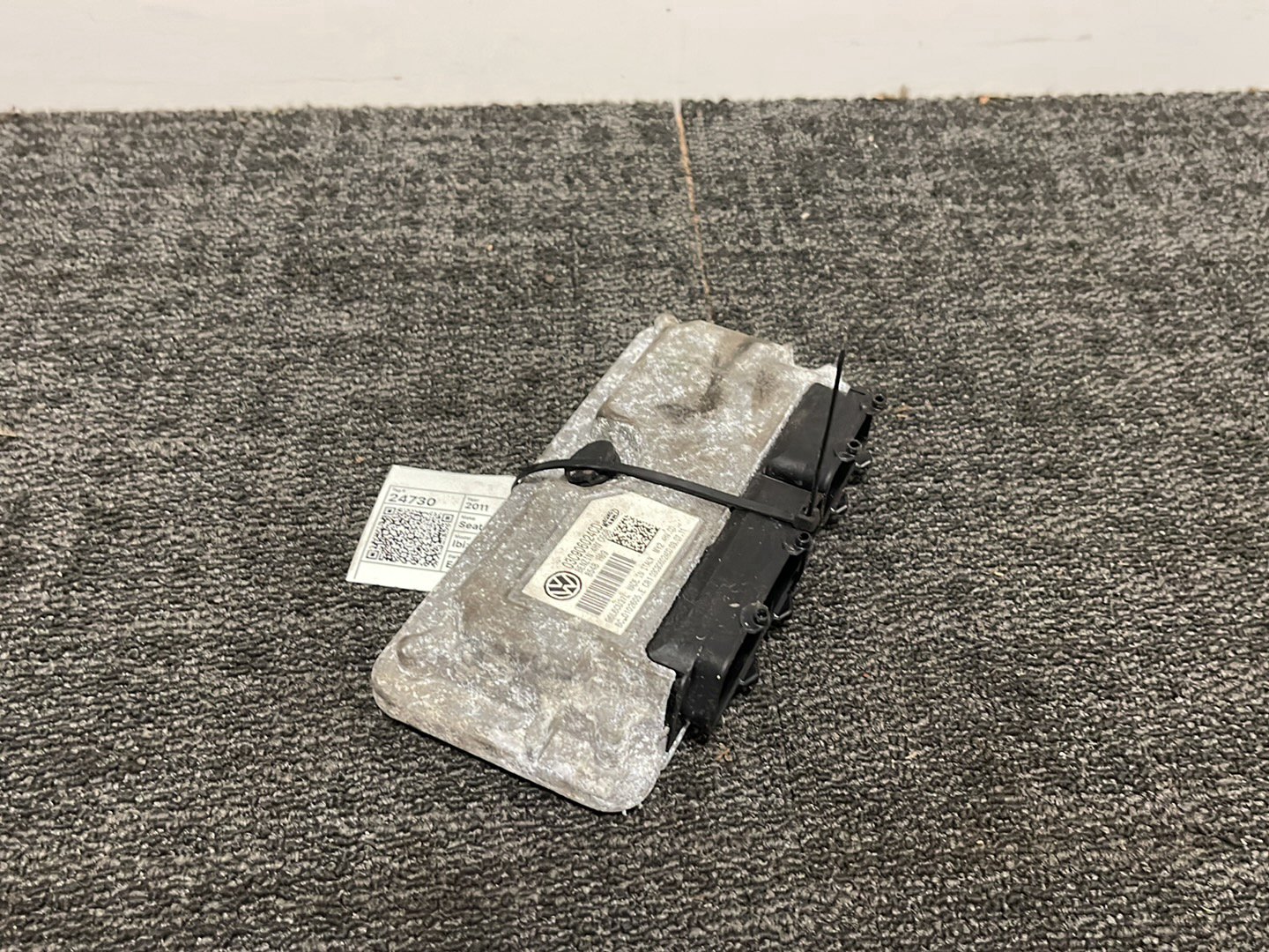 Seat Ibiza MK4 FL- 6J Hatchback Genuine Engine Control Unit ECU 03C906024CD