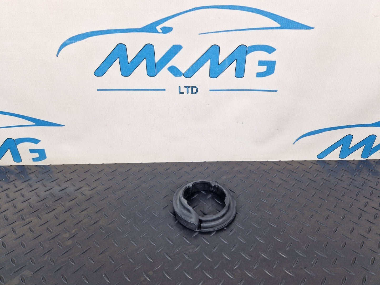 14-21 MERCEDES BENZ C200 W205 COIL SPRING SHIM A2053220184