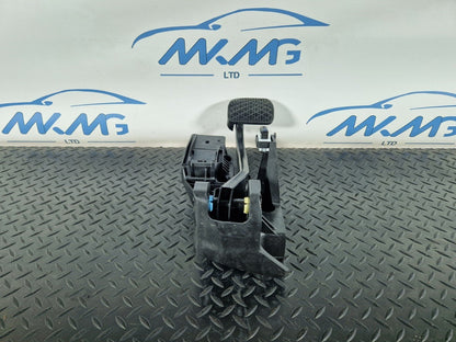19-ON MERCEDES BENZ A CLASS W177 GENUINE BRAKE PEDAL ASSEMBLY A2472900100