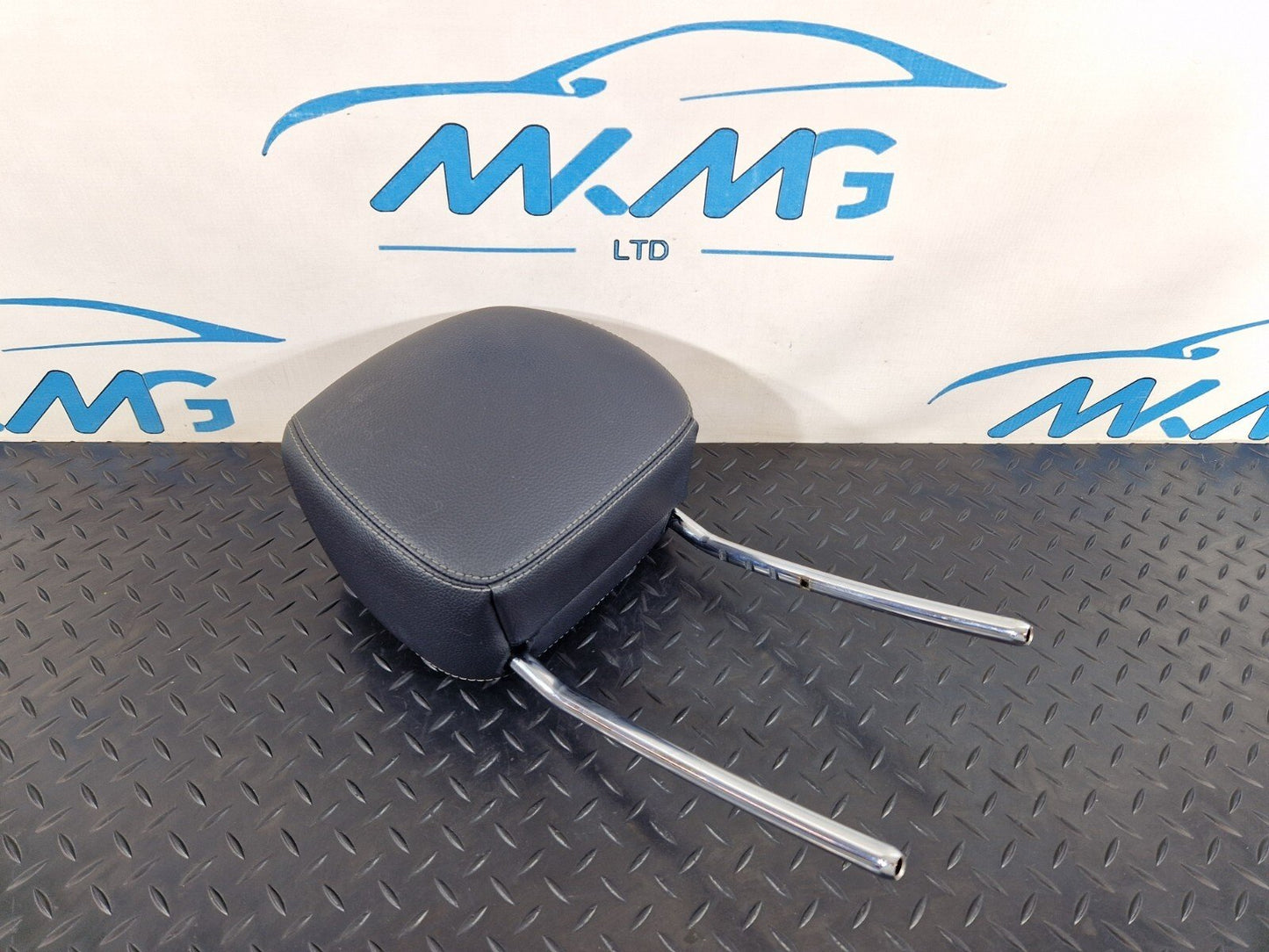 18-ON MERCEDES BENZ A CLASS W177 GENUINE FRONT SEAT HEADREST FITS LEFT & RIGHT